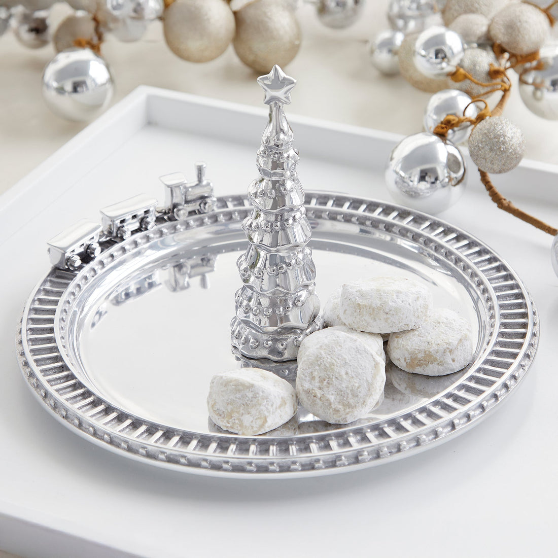 Mariposa Christmas Tree and Train Server