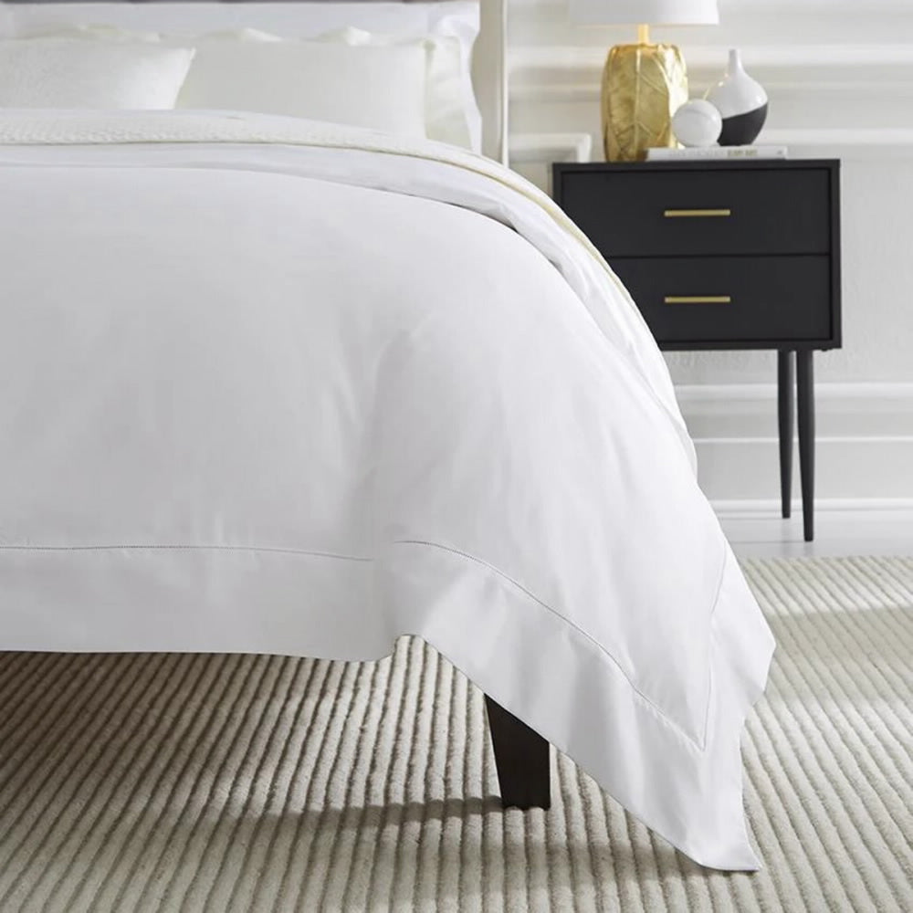 An image of Sferra Milos Duvet Cover - King - White