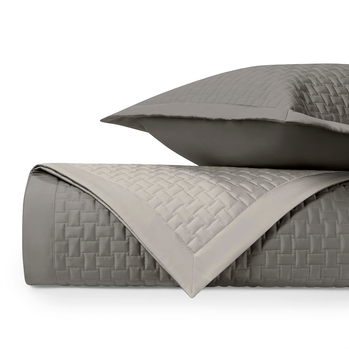 Home Treasures Wave Quilted Coverlet - Queen