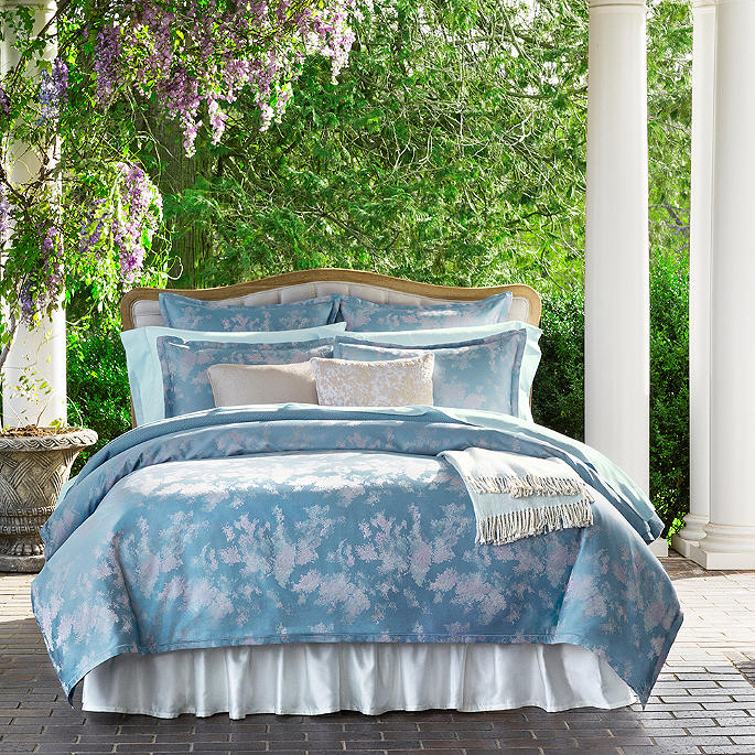 An image of Sferra Lumia Duvet Set - Bluebell - King