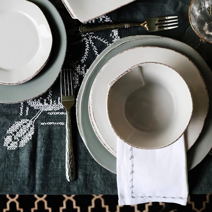 An image of Vietri Lastra American Dinner Plate