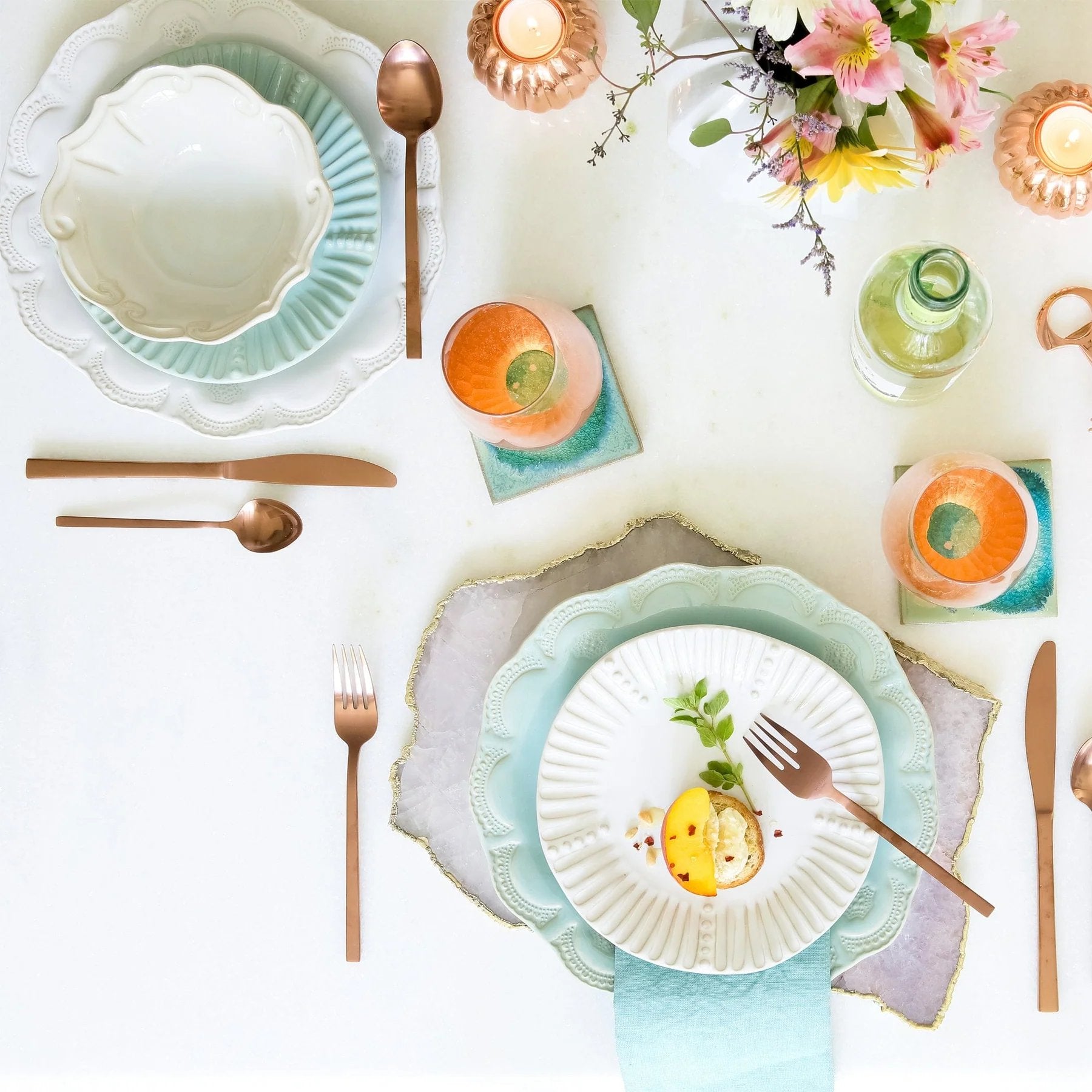 An image of Vietri Incanto Stone Lace Dinner Plate