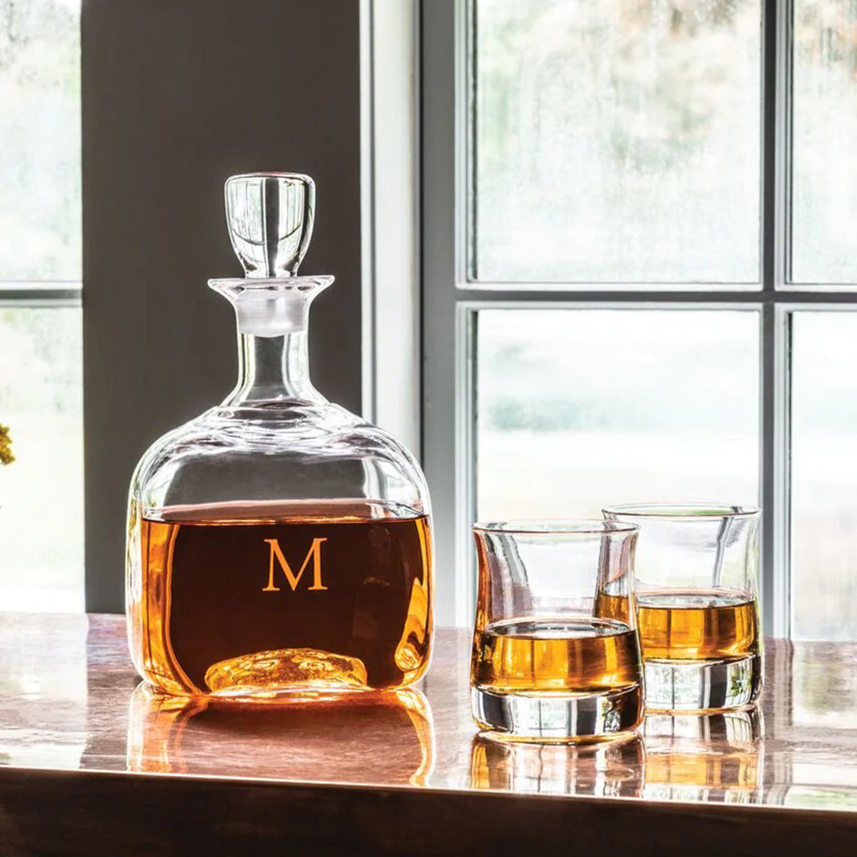 An image of Simon Pearce Woodbury Decanter