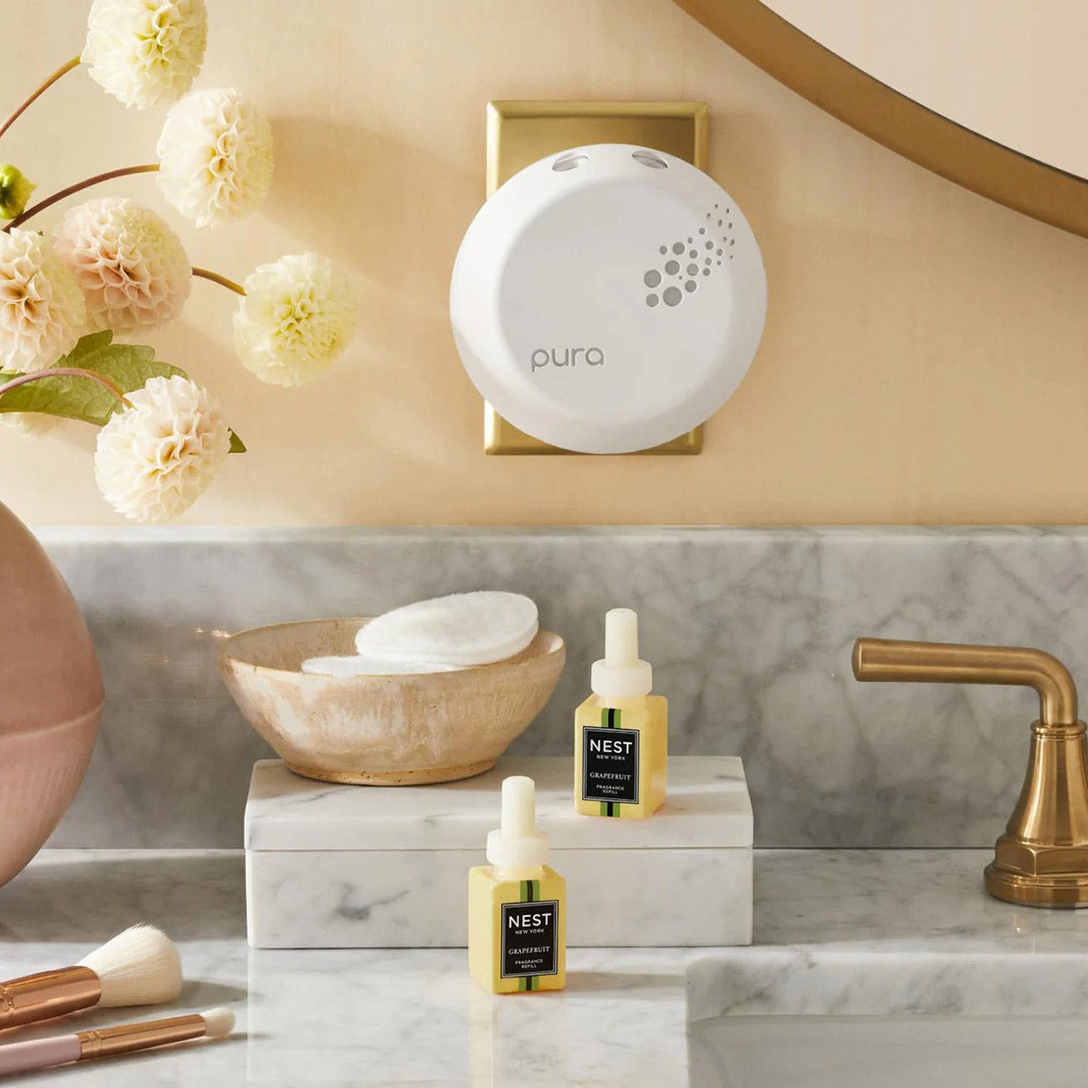 An image of Nest Fragrances Grapefruit Pura Smart Diffuser Refill Set