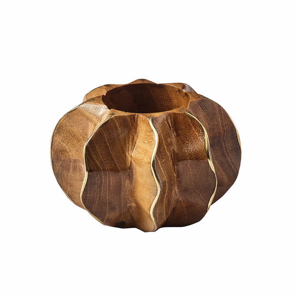An image of Kim Seybert Twist Napkin Ring - Set of 4