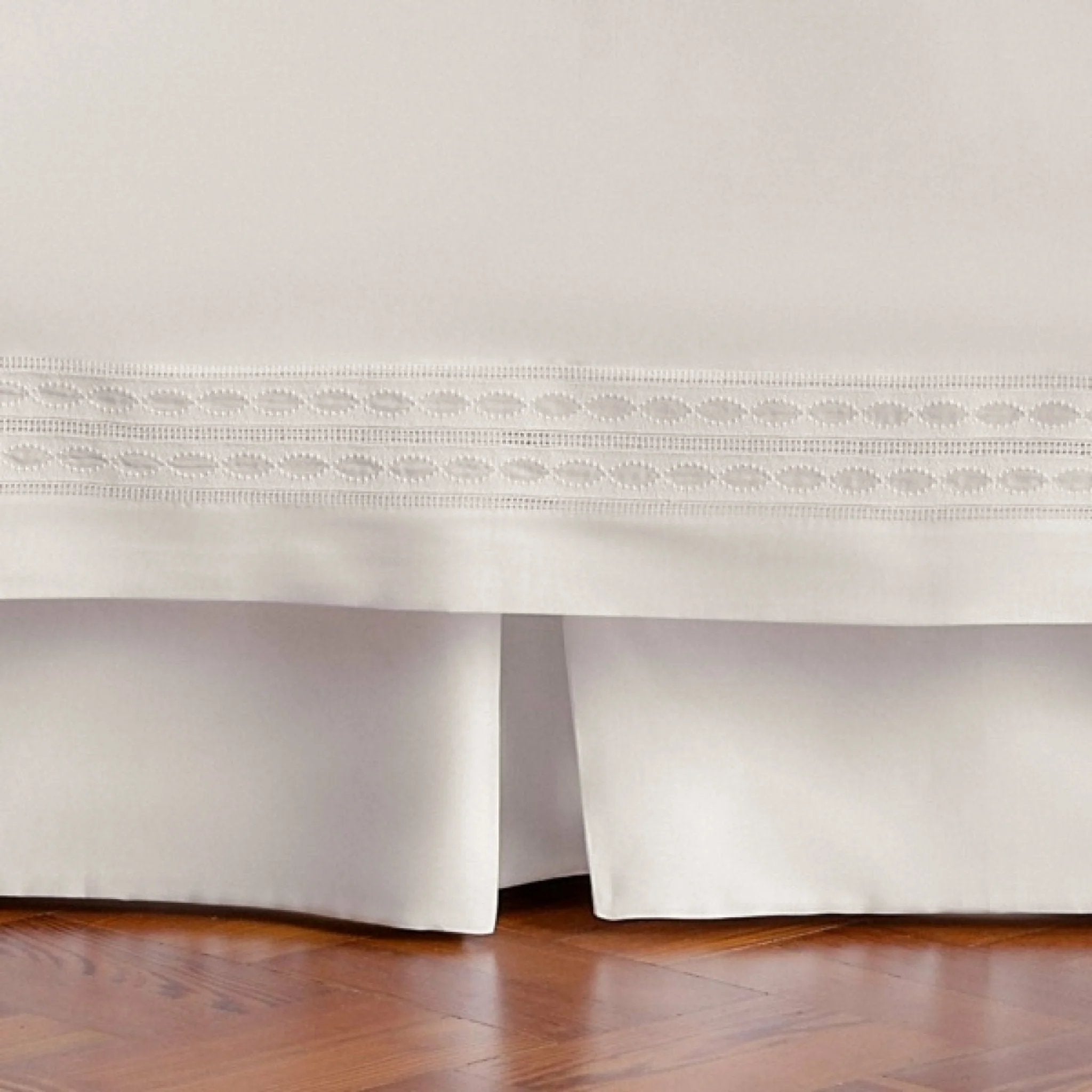Bovi Simply Sateen Bed Skirt