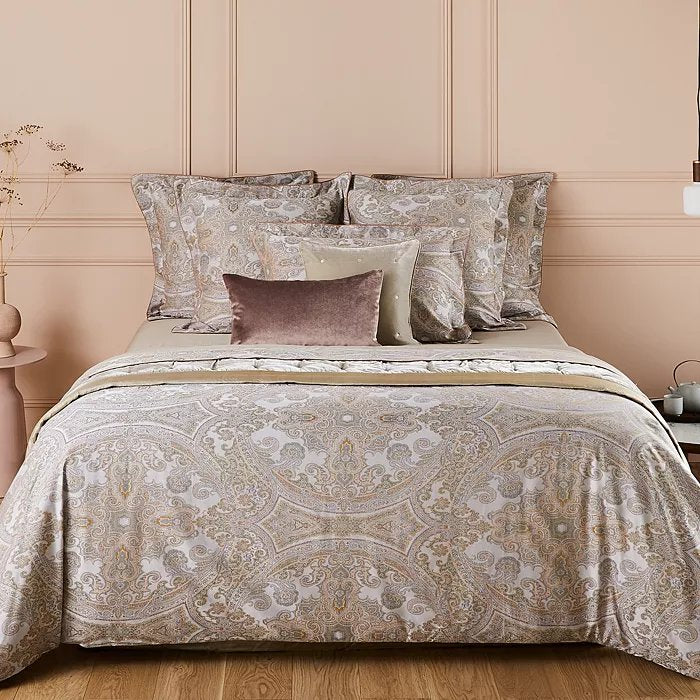 An image of Yves Delorme Cachemire Flat Sheet - King