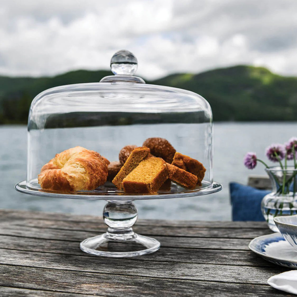 An image of Simon Pearce Hartland Large Cakeplate