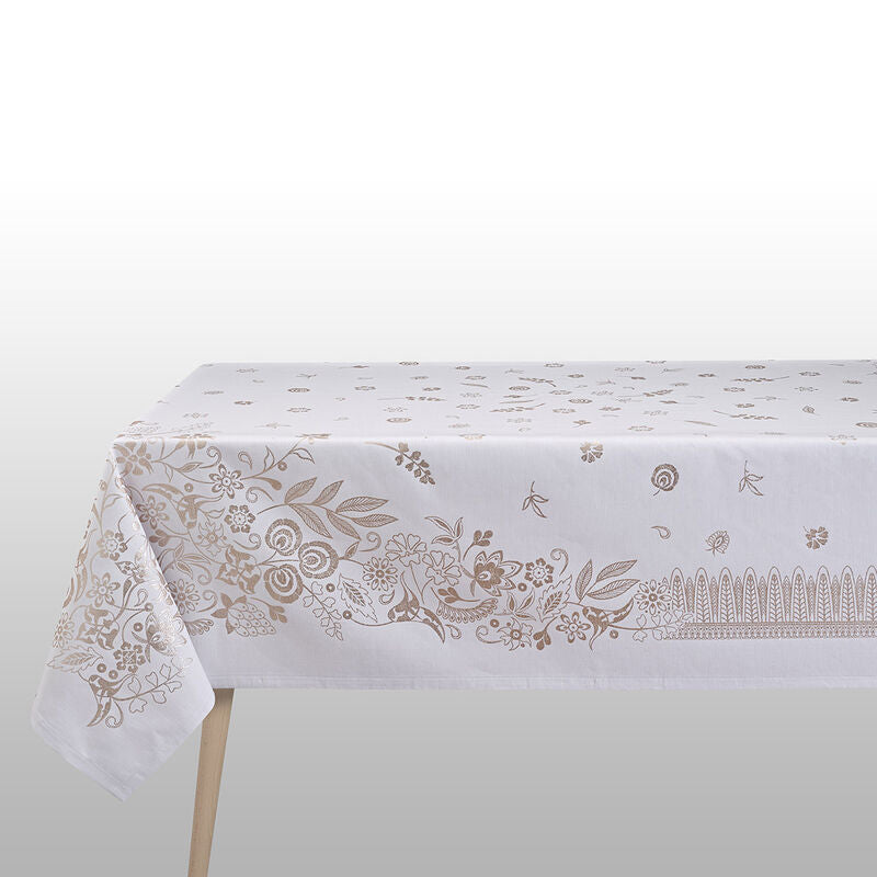 Le Jacquard Francais Haute Couture Tablecloth with Metallic Accents