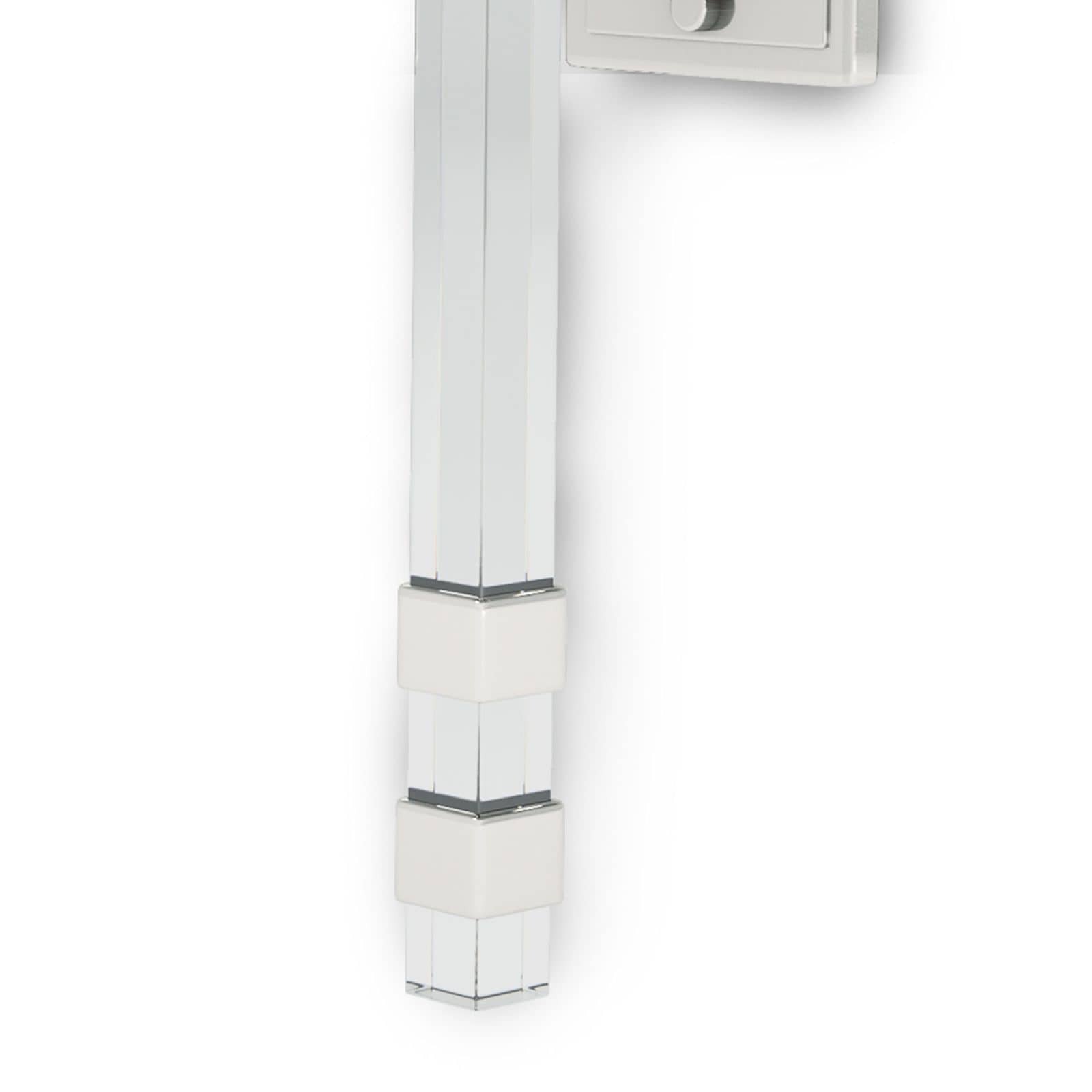 An image of Regina Andrew Metro Sconce - Silver