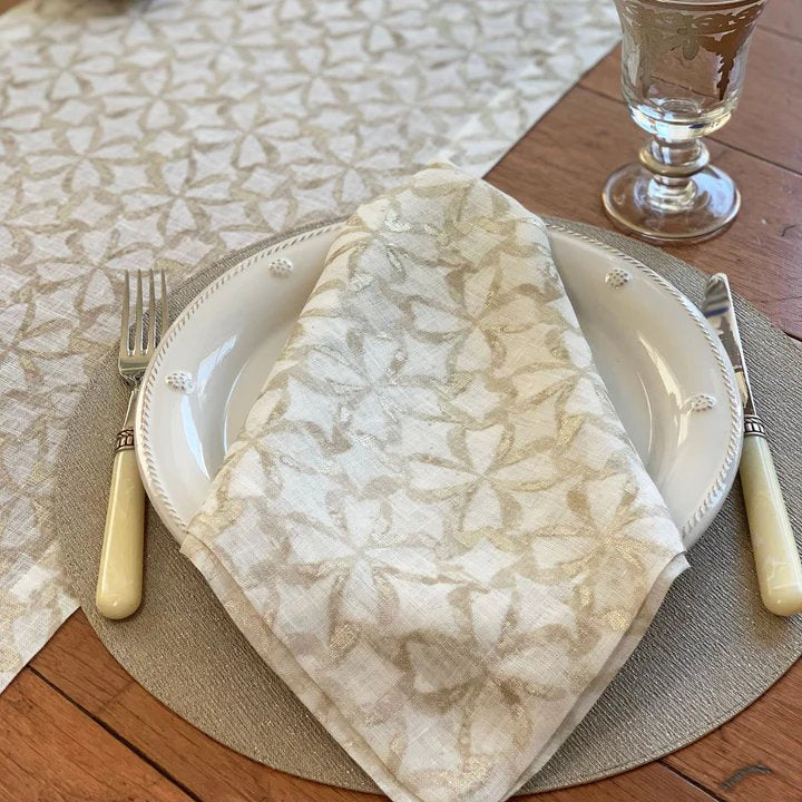 An image of Bodrum Shamrock Dinner Napkin - Set of 4