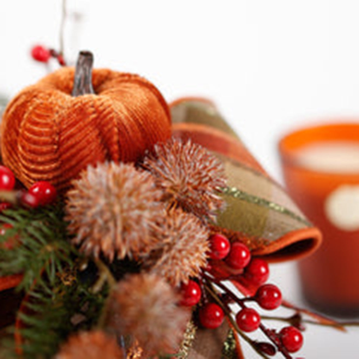 An image of LUX Fragrances Heirloom Pumpkin Candle 14 oz