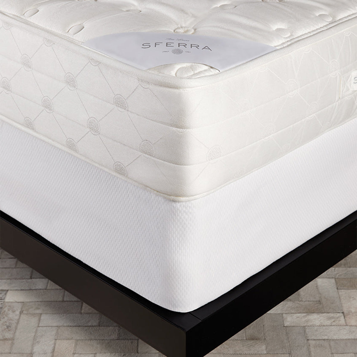 An image of Sferra Perrio Box Spring Cover