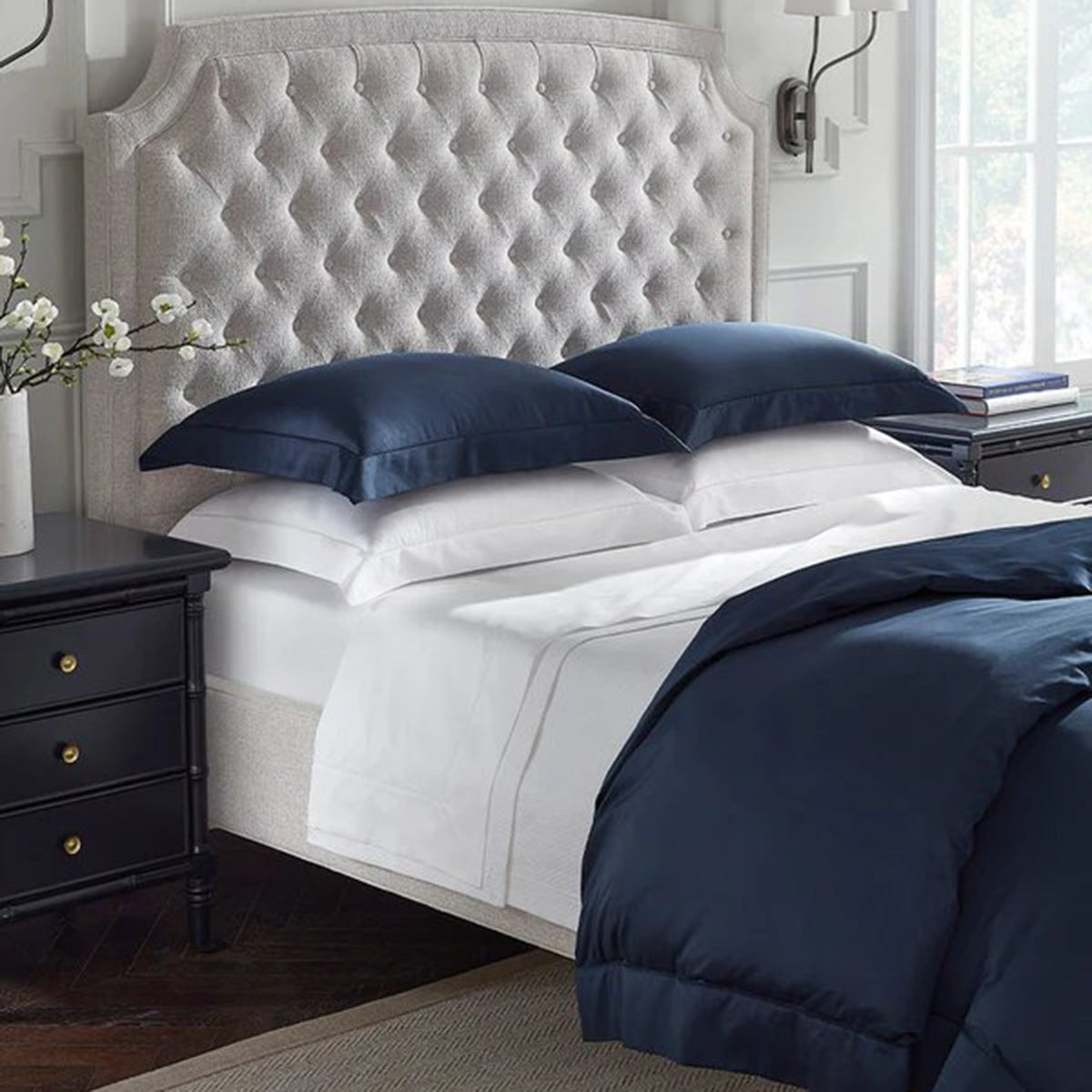 An image of Sferra Giotto Fitted Sheet