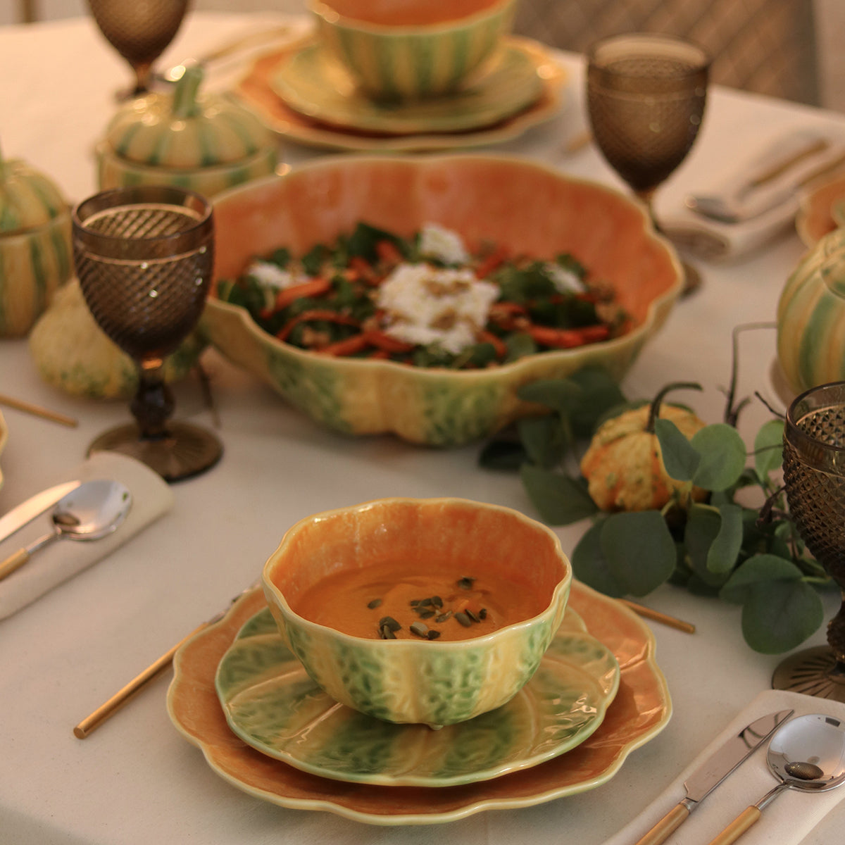 An image of Bordallo Pinheiro Pumpkin Dinner Plate