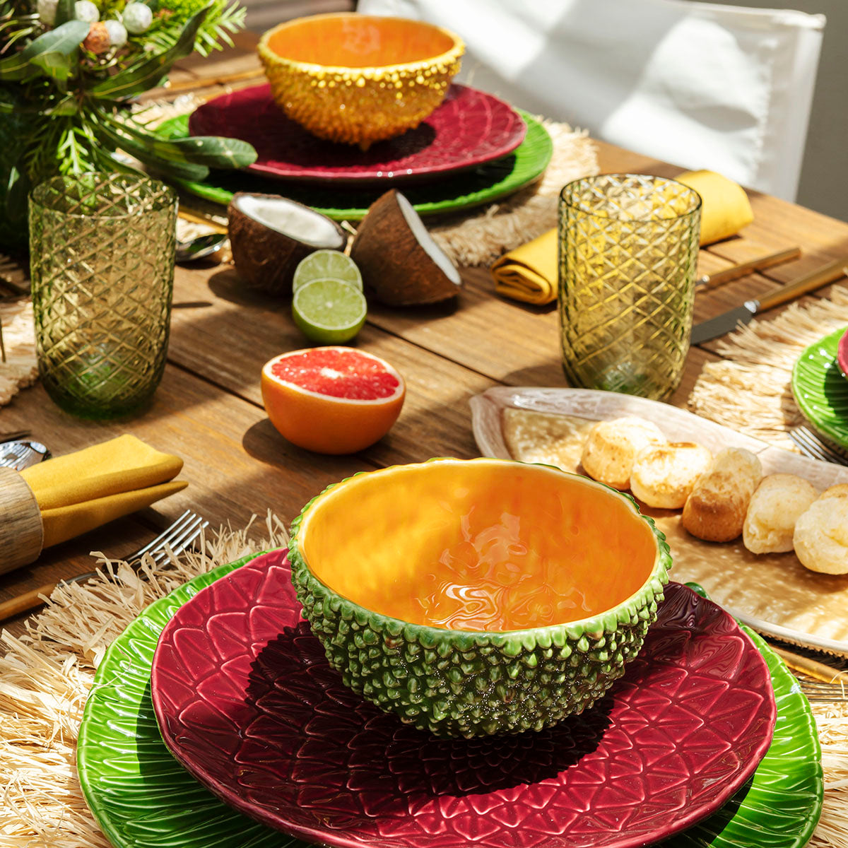 An image of Bordallo Pinheiro Amazonia Dinner Plate