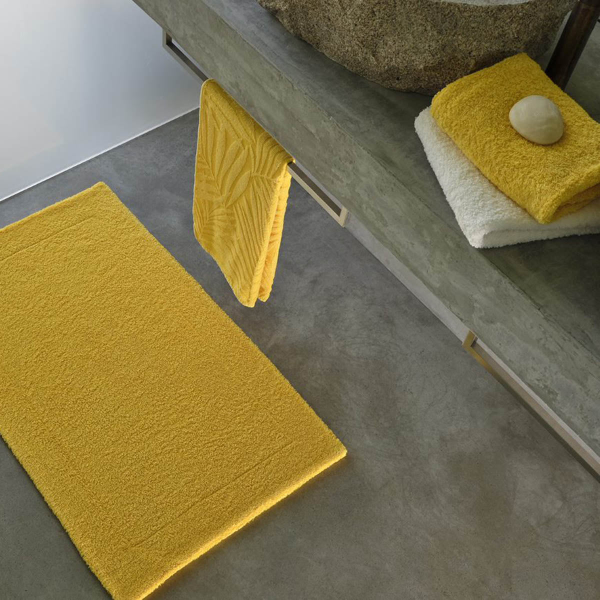 An image of Abyss & Habidecor Double Tub Mat