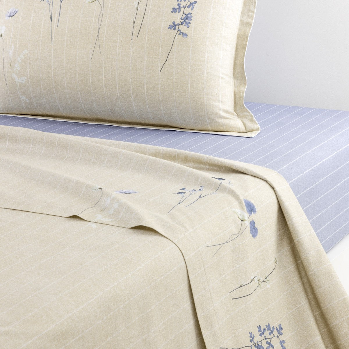 Yves Delorme/Boss Azure Mist Flat Sheet