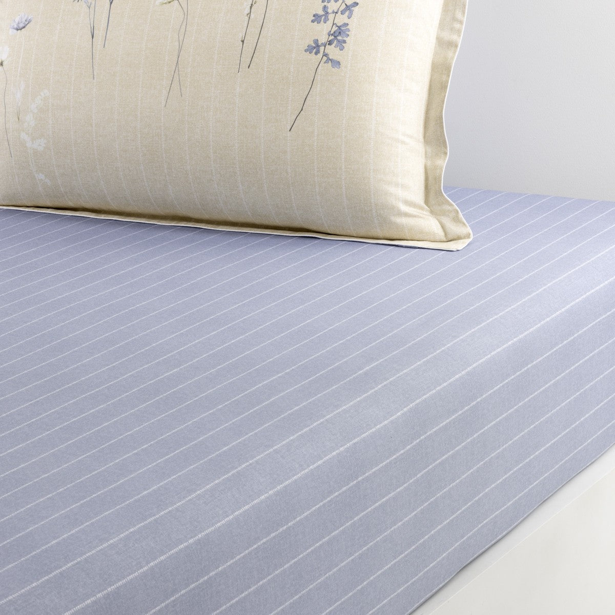 Yves Delorme/Boss Azure Mist Fitted Sheet