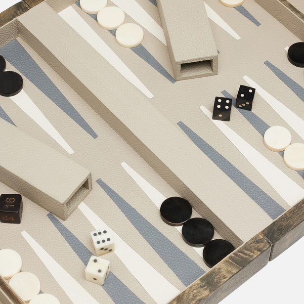 An image of Pigeon and Poodle Windsor Backgammon Game Set