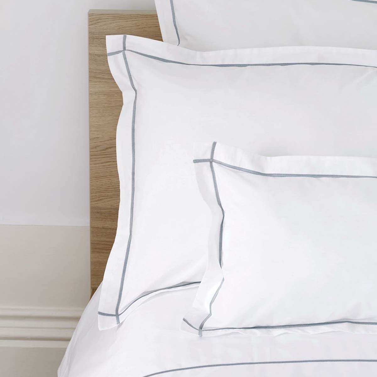 Bovi Classic Hotel Sheet Set