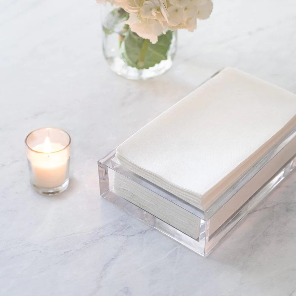 An image of Caspari Linen Solid Guest Towels