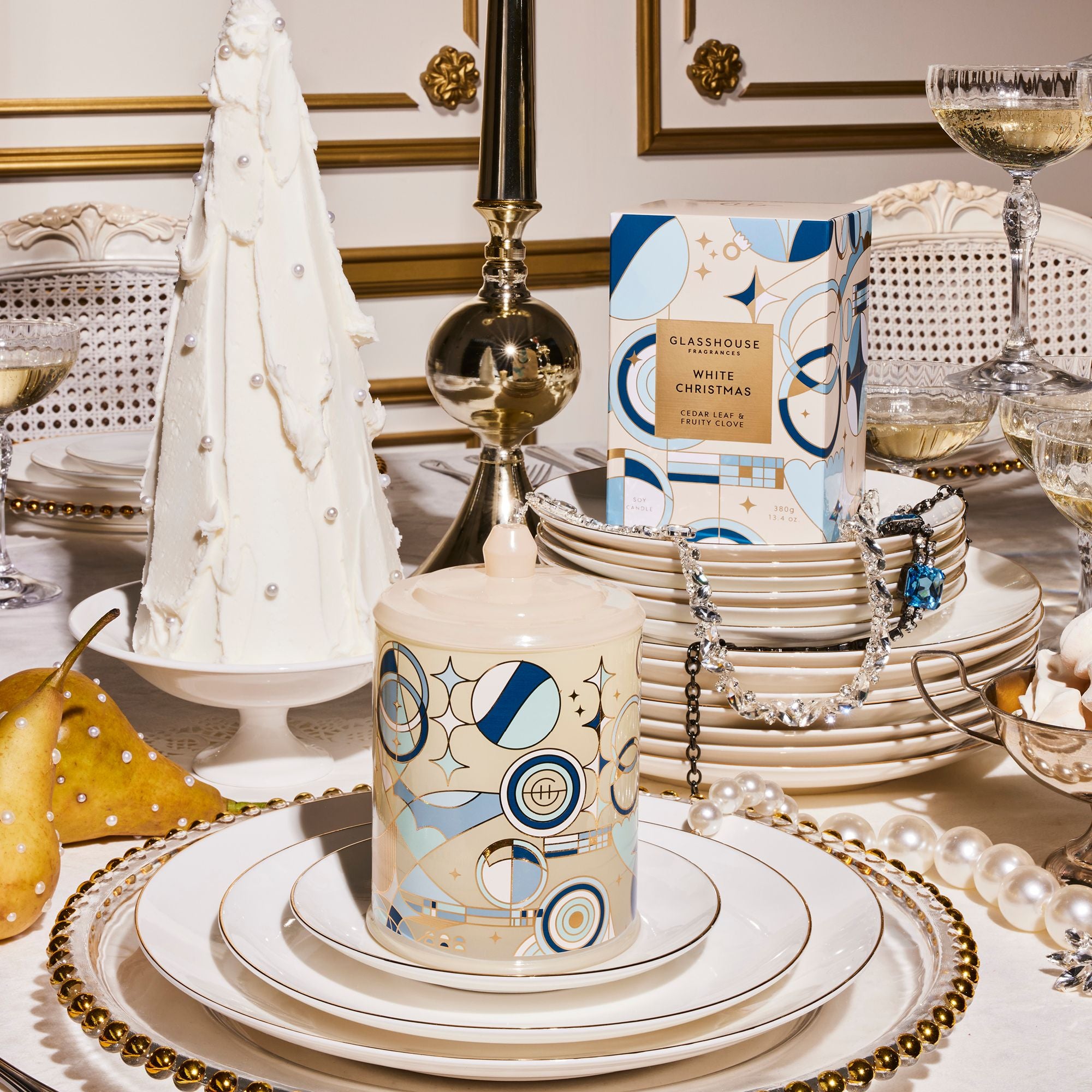 Glasshouse White Christmas Candle 13.4 oz