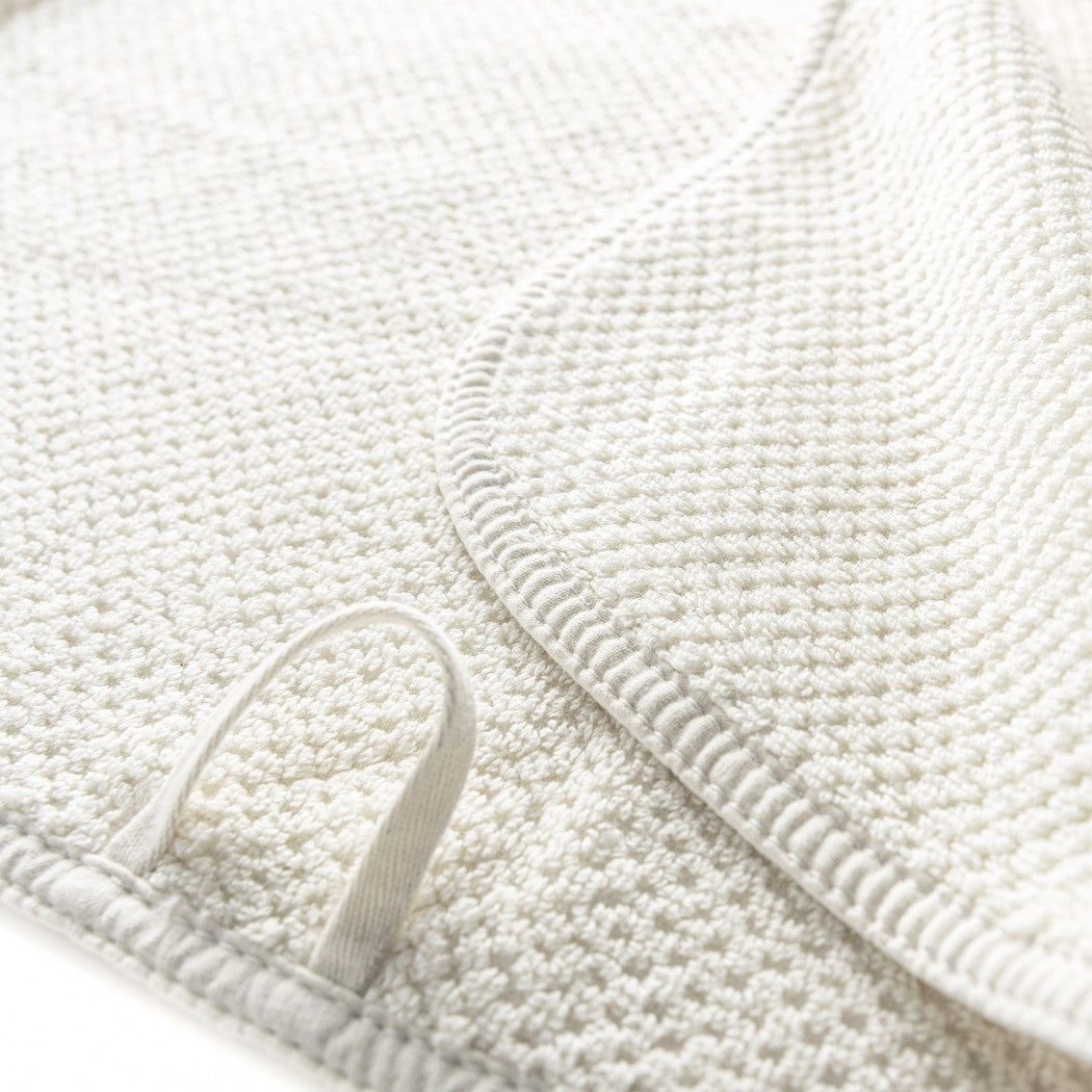 An image of Graccioza Bee Waffle Washcloth
