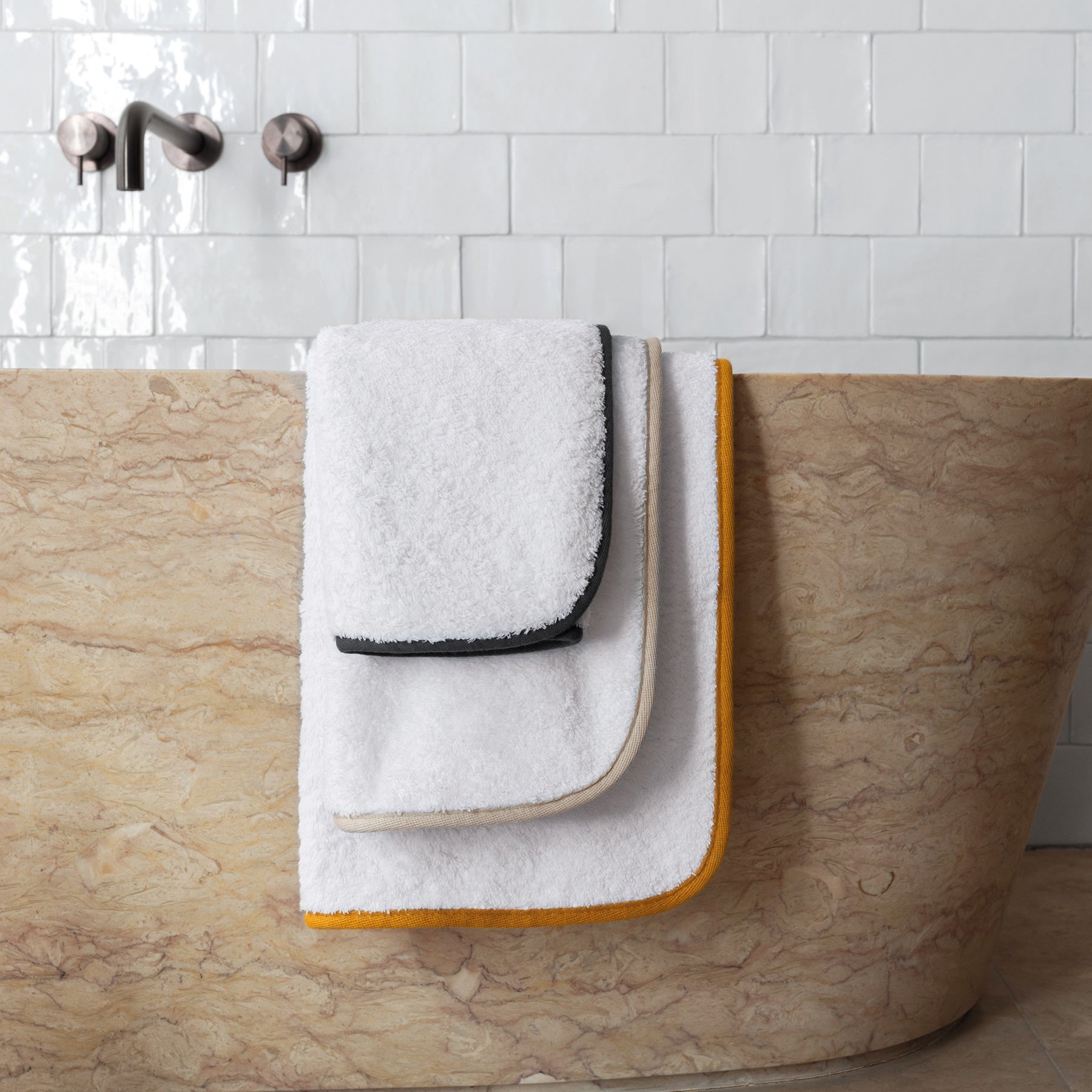 An image of Graccioza Portobello Bath Towel