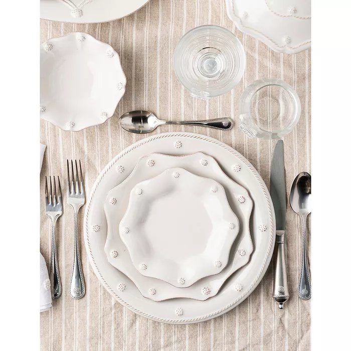 An image of Juliska Berry & Thread Scalloped Dessert/Salad Plate