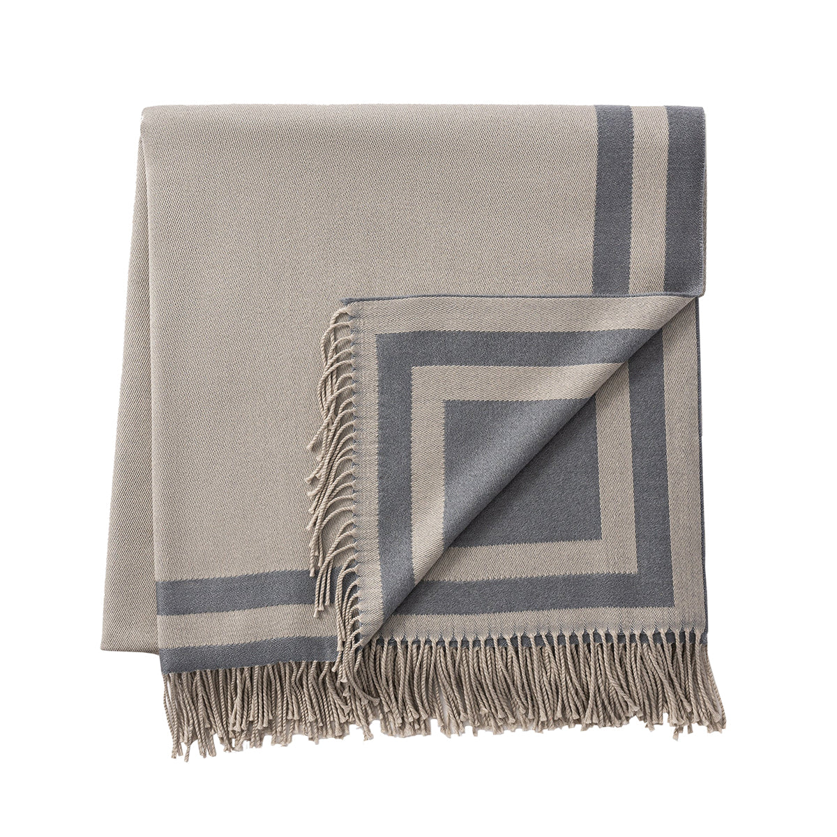 An image of Scandia Carlyle Oversized Throw