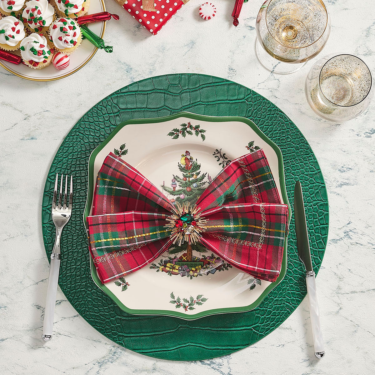An image of Kim Seybert Xmas Plaid Napkin - Set of 4