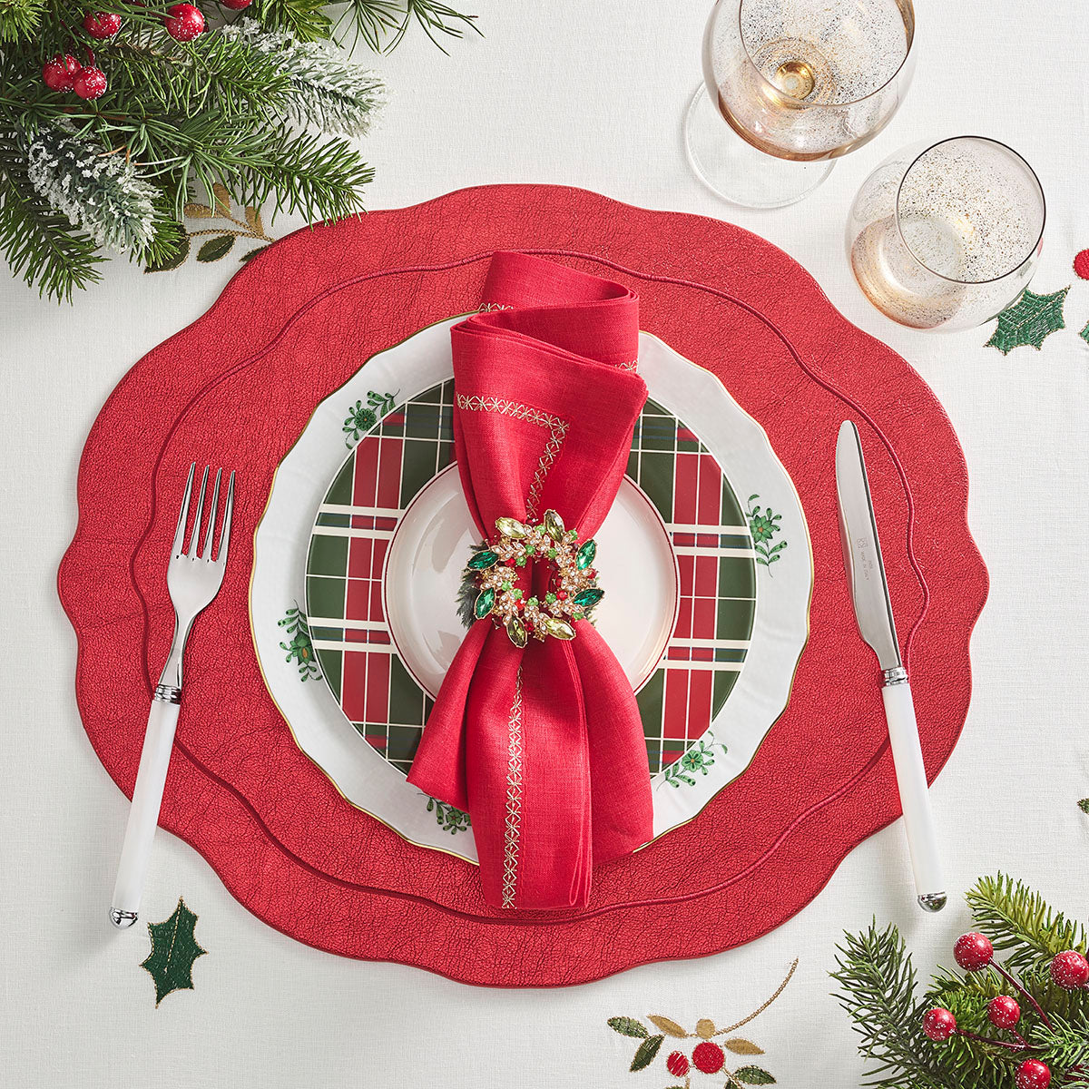 An image of Kim Seybert Tailored Placemat