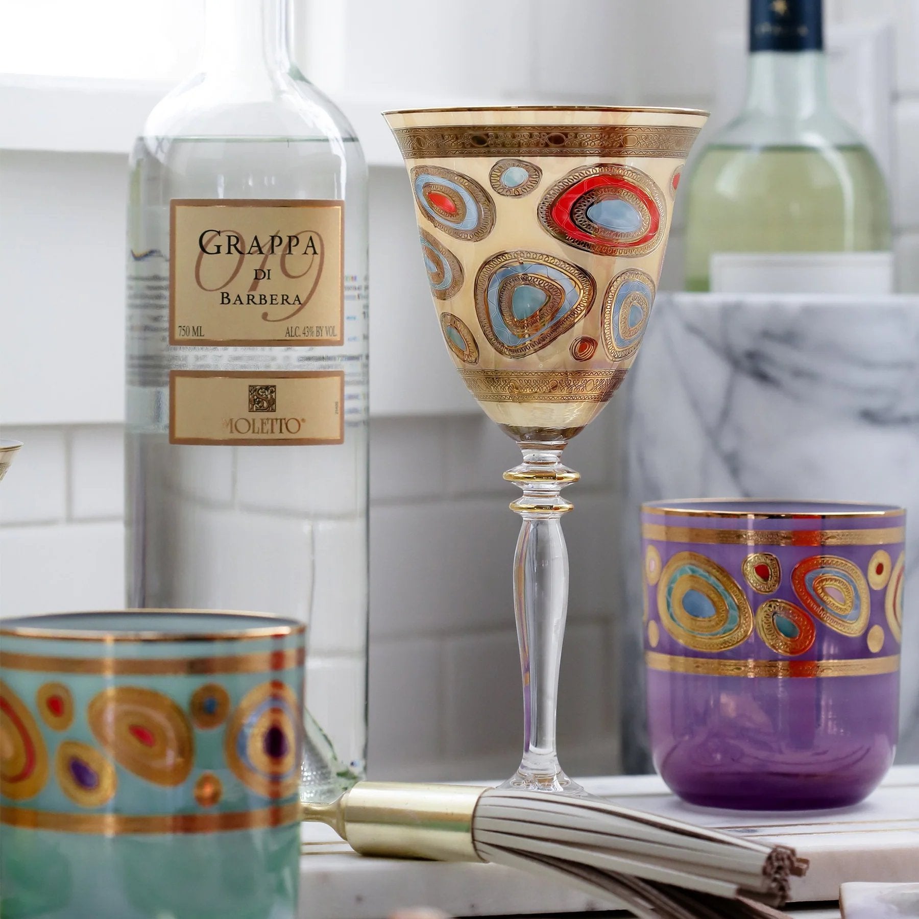 An image of Vietri Regalia Wine Glass