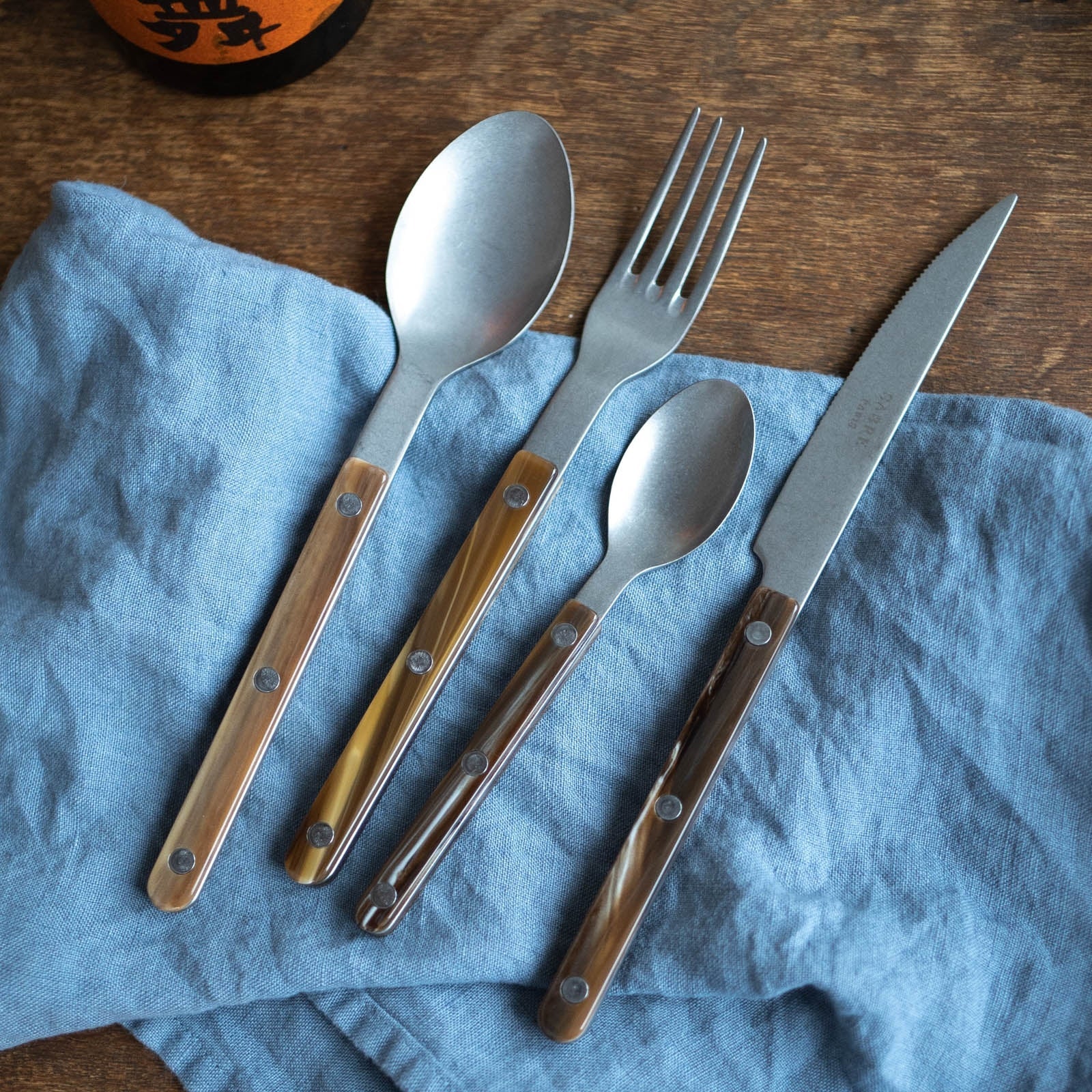 An image of Sabre Paris Bistrot 5-Piece Place Setting