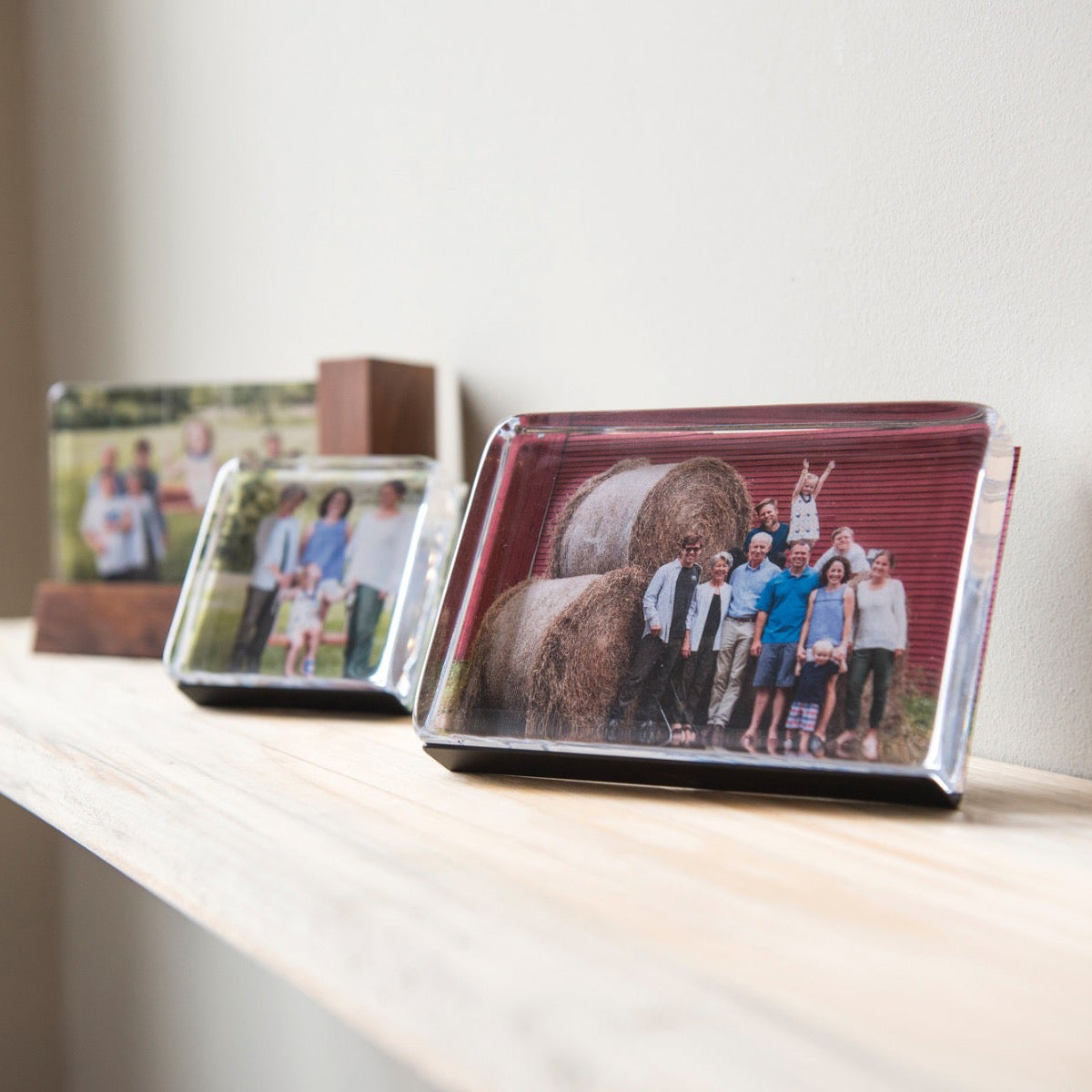 An image of Simon Pearce Woodbury Horizontal Photo Block