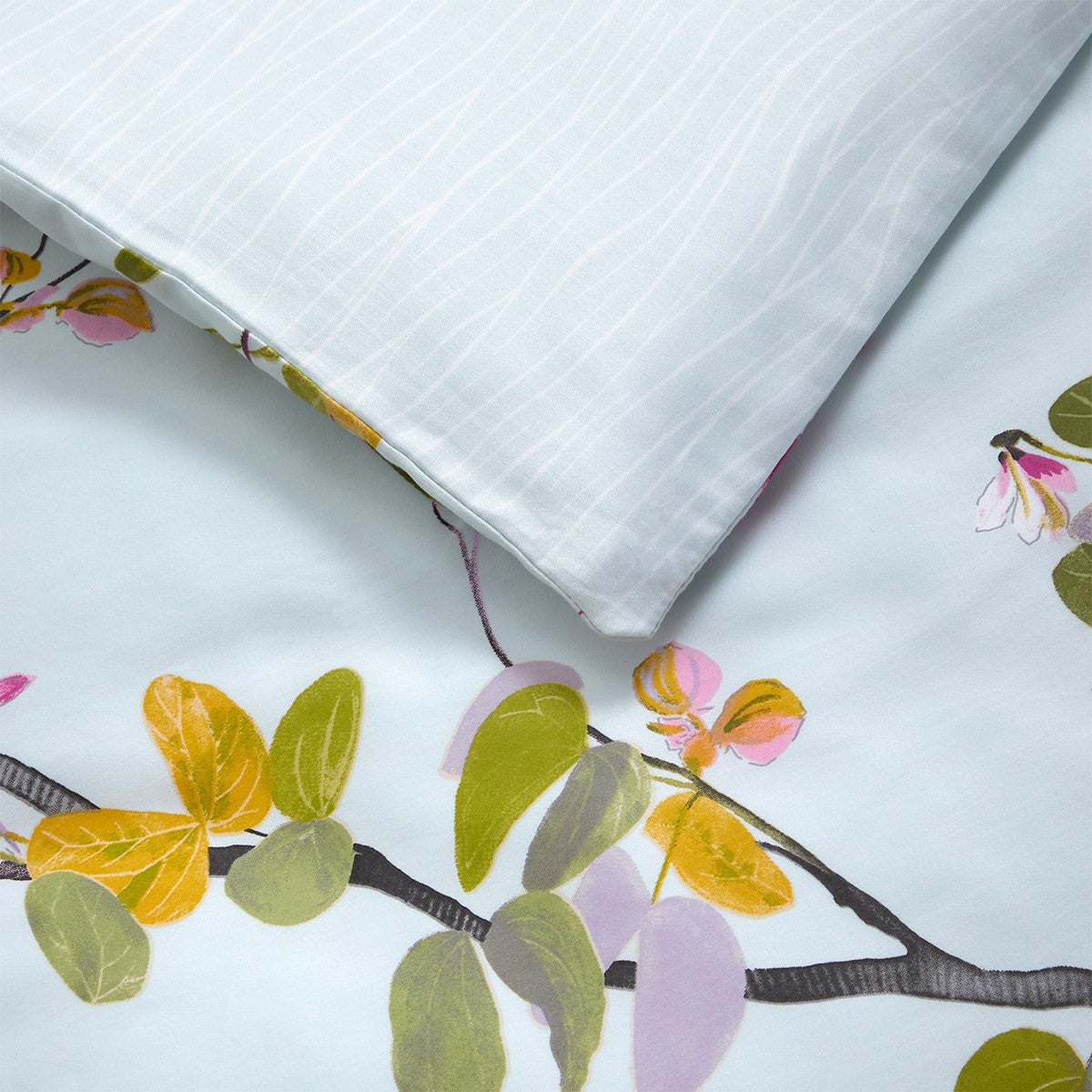An image of Yves Delorme Luciole Duvet Cover