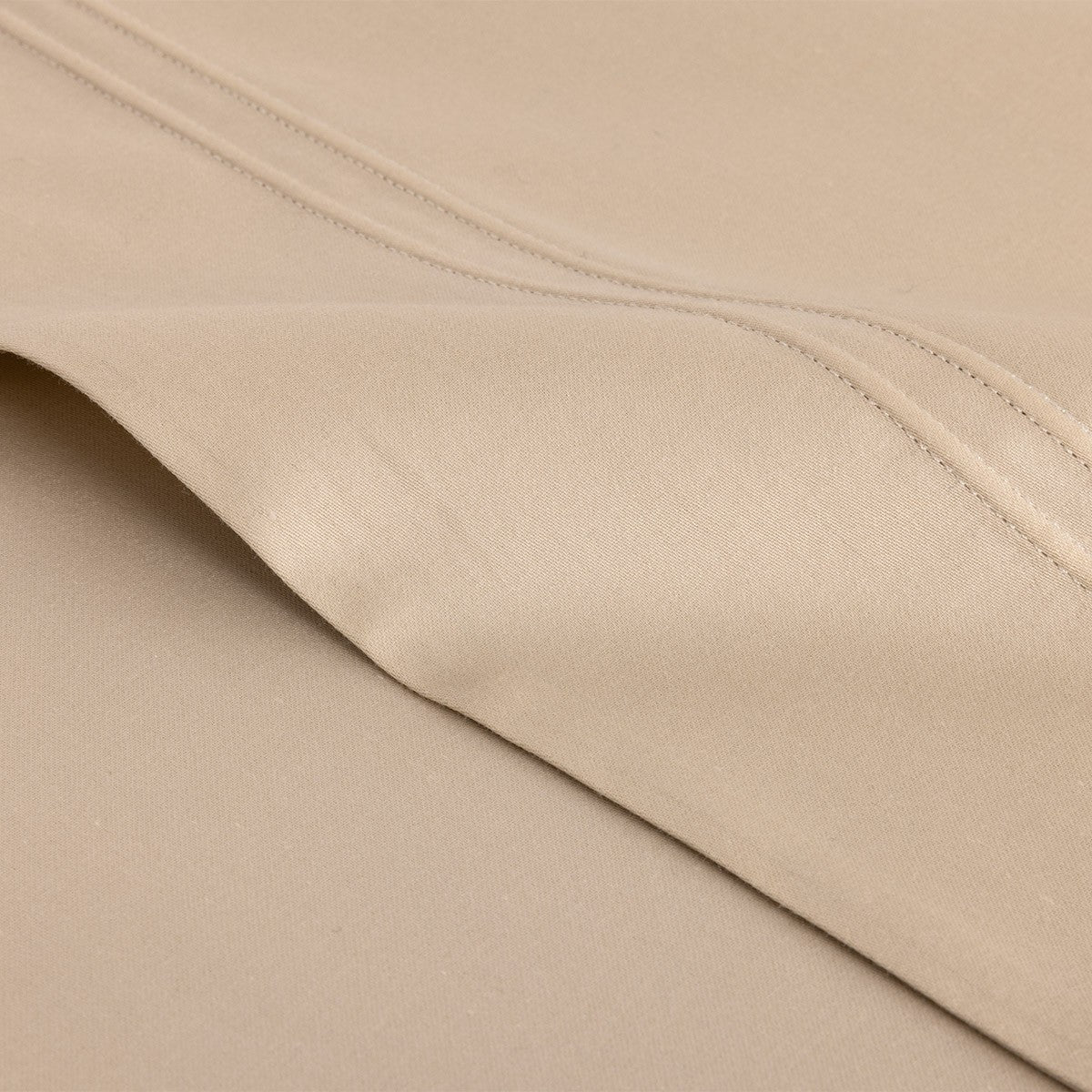 An image of Yves Delorme Triomphe Flat Sheet