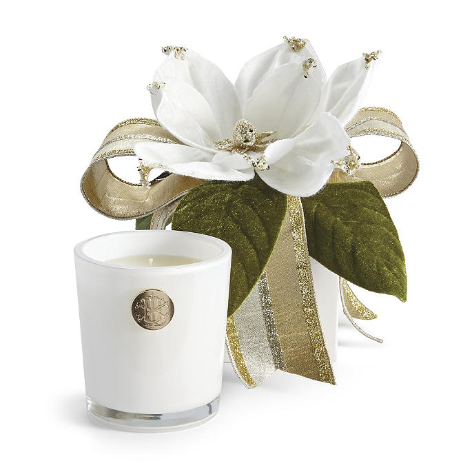 An image of Lux Fragrances White Flower White Christmas Gift Box Candle 14 oz
