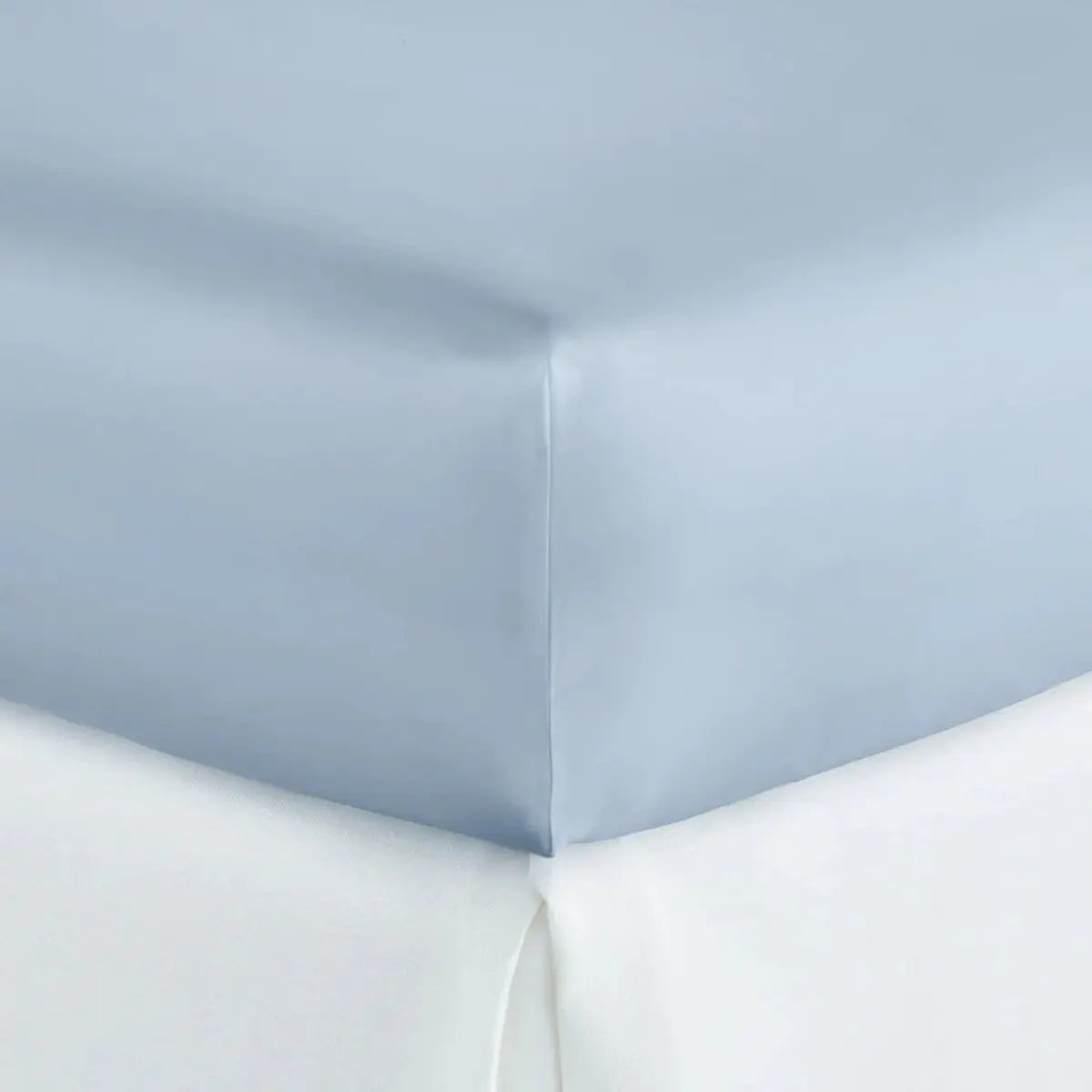 Peacock Alley Soprano Fitted Sheet on a mattress - Blue