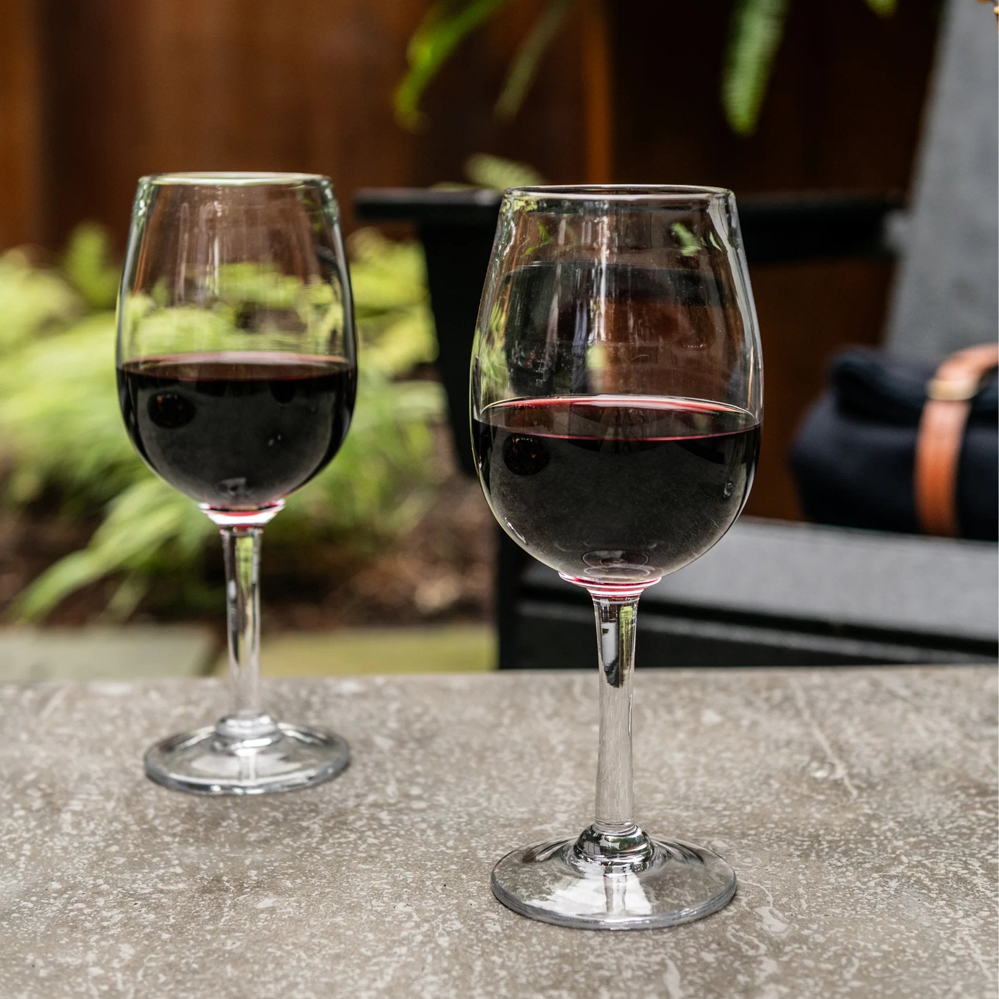 Simon Pearce Woodstock Red Wine in Gift Box - Set of 2