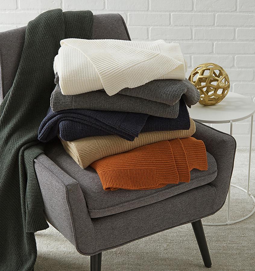 An image of Sferra Pettra Lambswool Throw