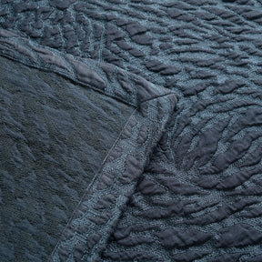 Yves Delorme Souvenir Outremer Bed Runner