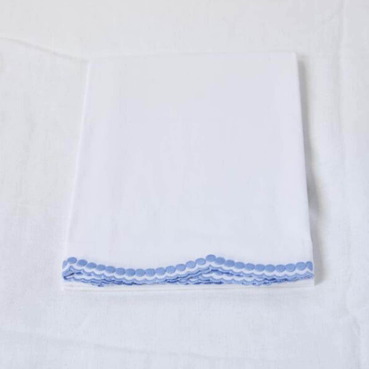 An image of Gracious Home Amanda Flat Sheet