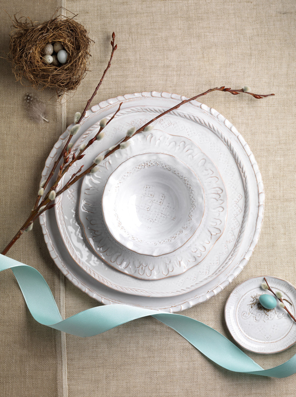 An image of Vietri Incanto Amore Plate