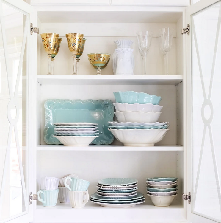 GH126044_Vietri_Incanto_Stone_Ruffle_Large_Bowl_1.png