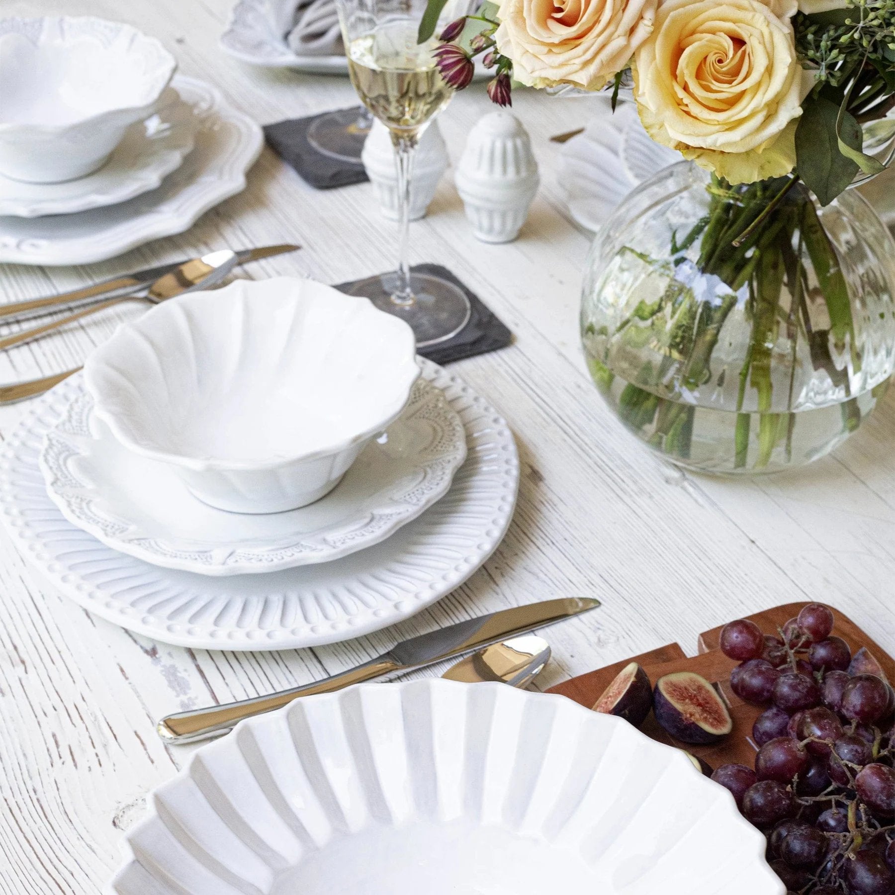 Vietri Incanto Stone Stripe Dinner Plate - White