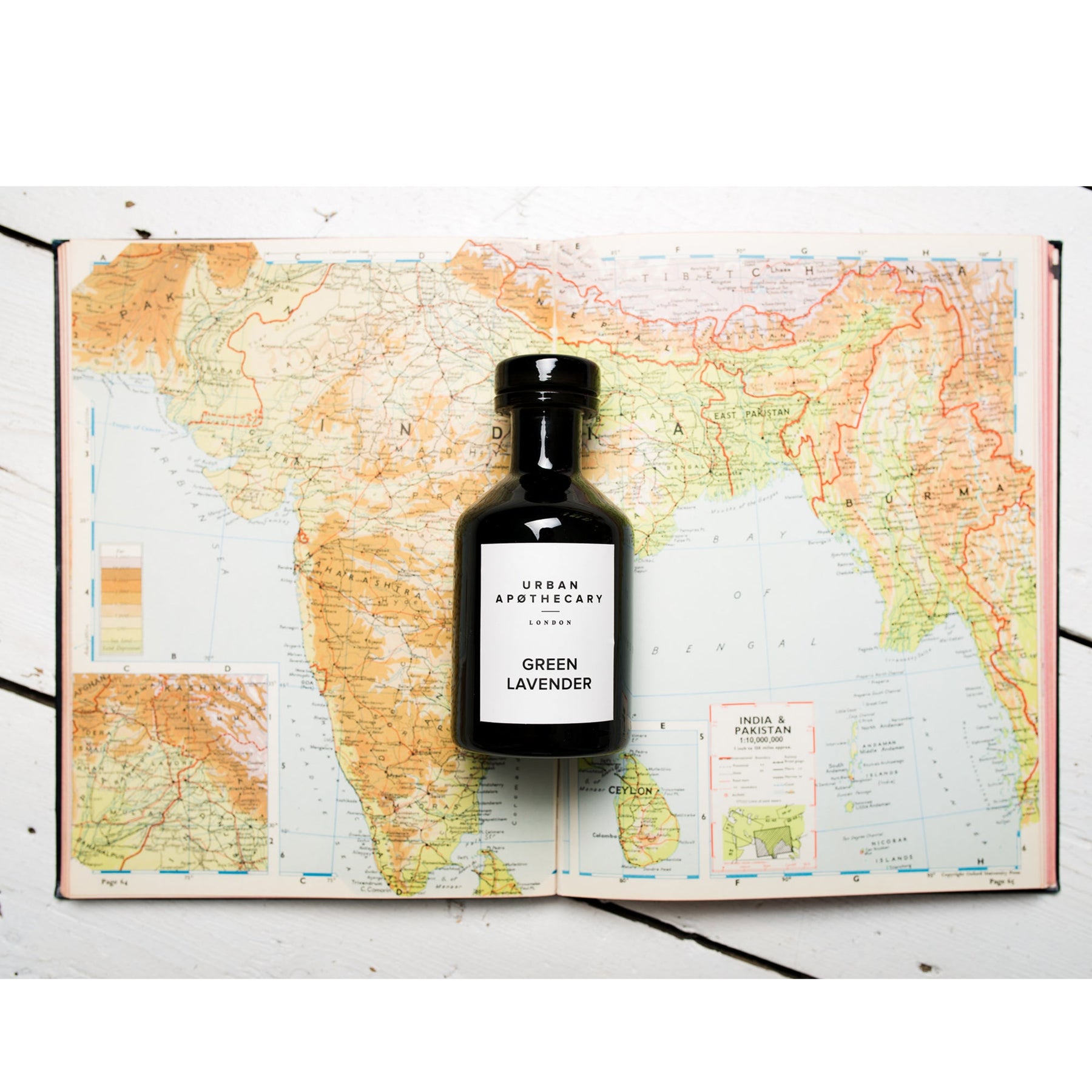An image of Urban Apothecary Green Lavender Diffuser 7 fl oz