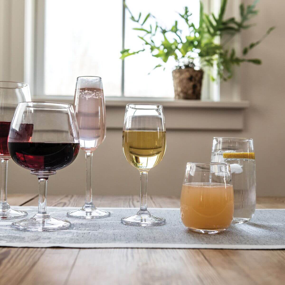 An image of Simon Pearce Woodstock Small Tumbler