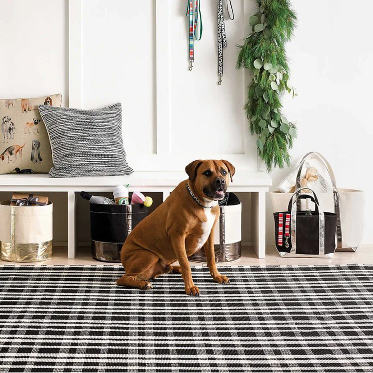An image of Dash & Albert Tattersall Black/Ecru Cotton Woven Rug - 2x3'